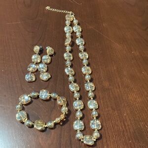 Champagne 3 Piece Jewelry Set 
Buy 1 get 2 free. Mix & match.